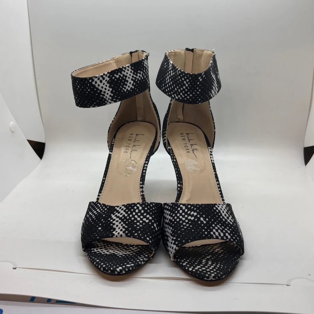 Nicole Miller New York Newcastle Black White Snakeskin Ankle Strap Heels 8M